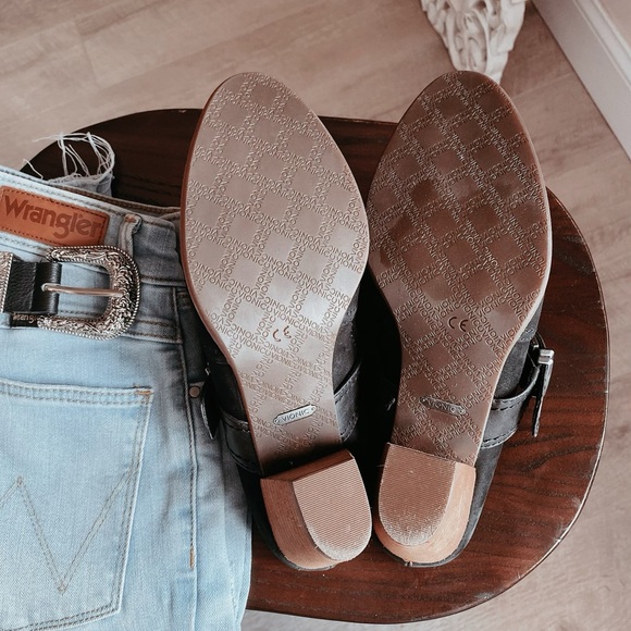 Vionic Cheyenne clogs - Picture 15 of 15